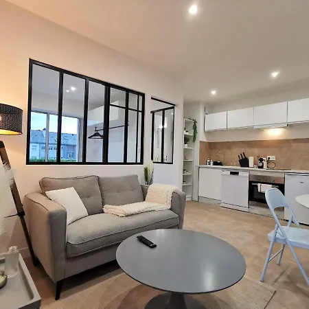 La Verriere - Cocon Lumineux & Confort - Balcon Et Parking Gratuit Sur Place Apartment